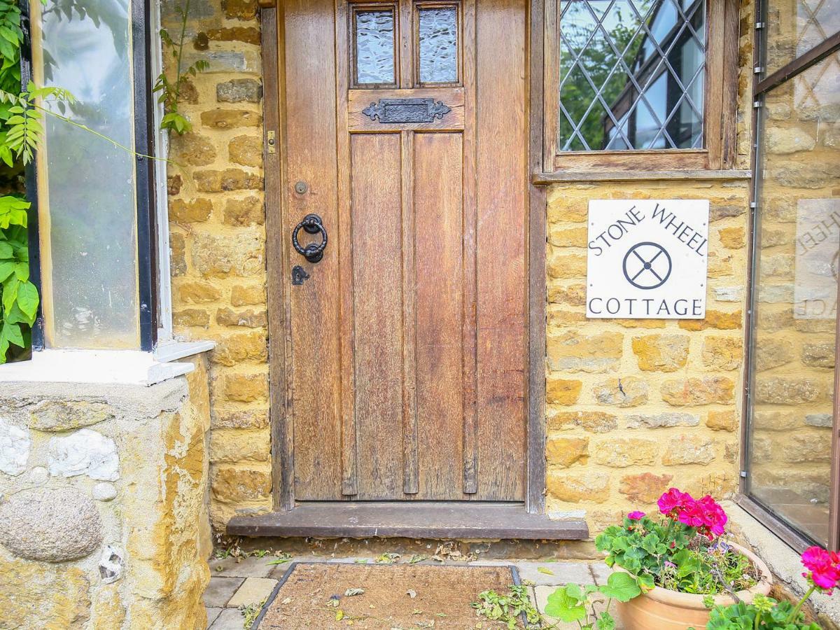 Stone Wheel Cottage Hook Norton Exterior photo